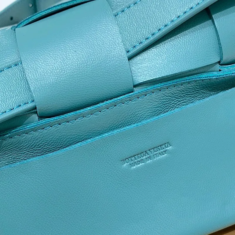 All categories 💚 Authentic bags 💚 BV 2025 new BV crossbody bag